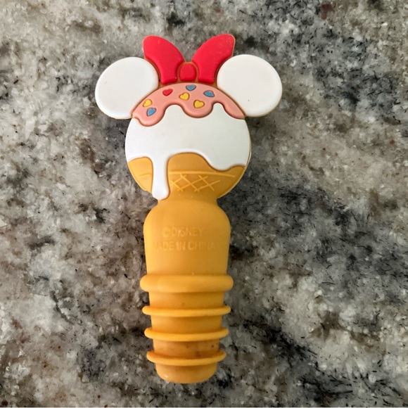 Disney Bottle Stopper Set of 2 Mickey and Minnie Ice Cream Park Snack Icon Wine - Picture 5 of 6